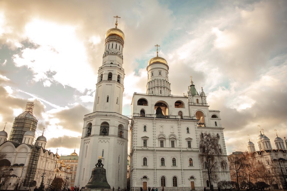 фото Ансамбль колокольни «Иван Великий» в Москве